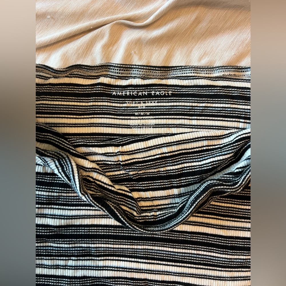 American Eagle Size Medium Bandou Top